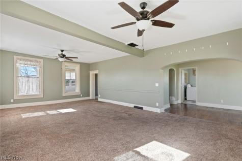 7385 Kemary Avenue SW Navarre OH 44662