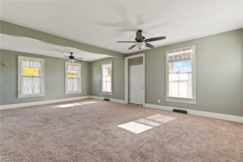 7385 Kemary Avenue SW Navarre OH 44662