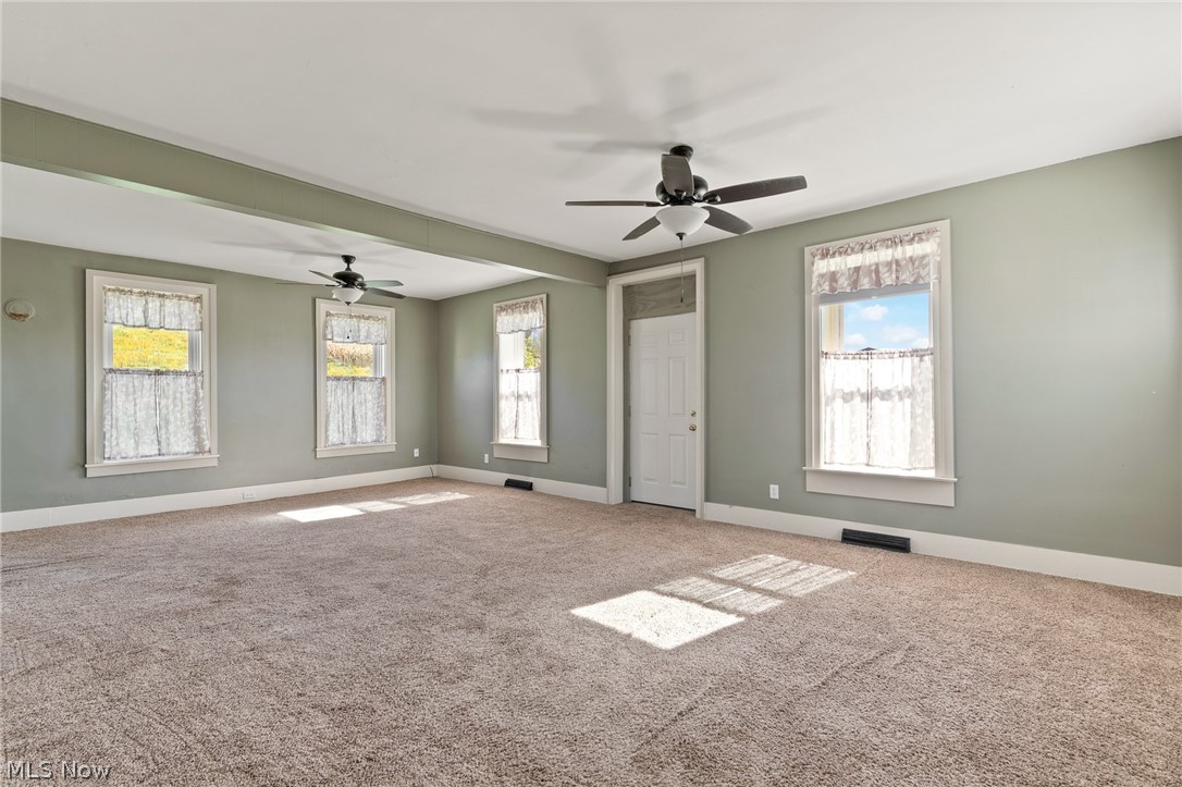 7385 Kemary Avenue SW Navarre OH 44662