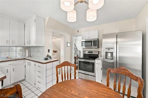 24231 Yosemite Drive Euclid OH 44117