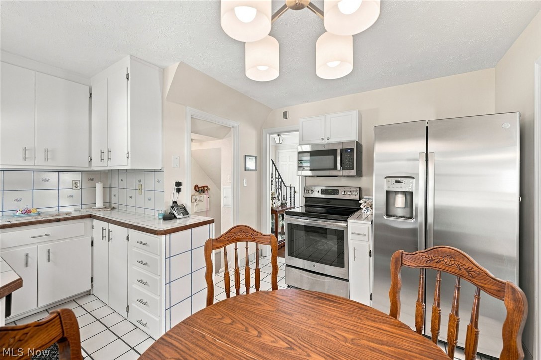 24231 Yosemite Drive Euclid OH 44117