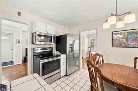 24231 Yosemite Drive Euclid OH 44117