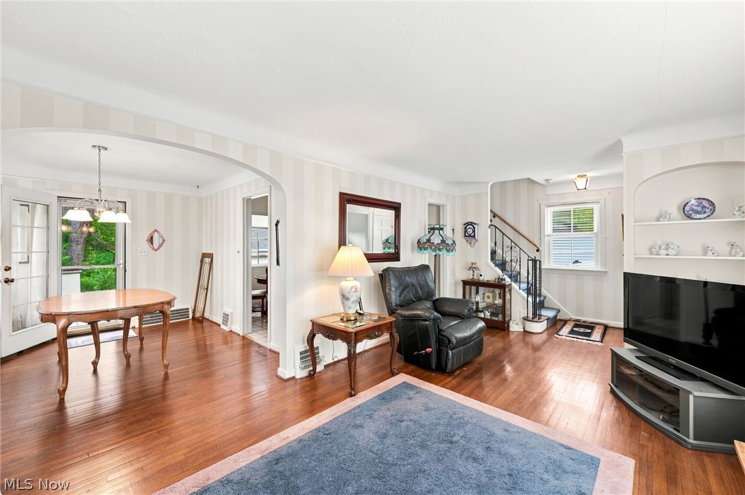 24231 Yosemite Drive Euclid OH 44117