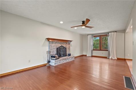 922 Vicki Path Tallmadge OH 44278