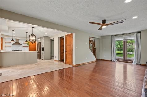 922 Vicki Path Tallmadge OH 44278