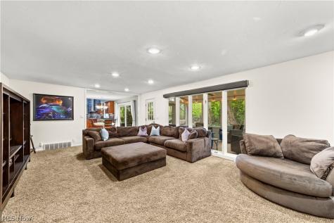29526 Bryce Road Cleveland OH 44124