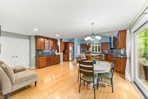 29526 Bryce Road Cleveland OH 44124