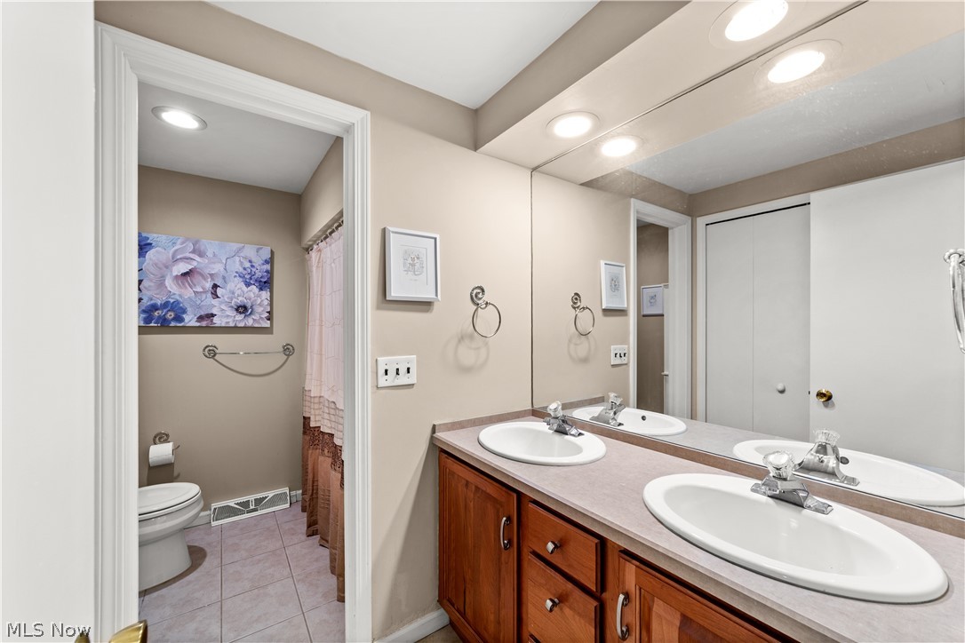 29526 Bryce Road Cleveland OH 44124