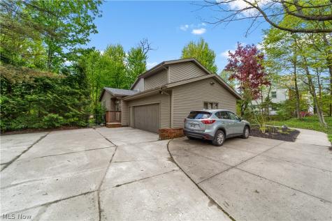 29526 Bryce Road Cleveland OH 44124
