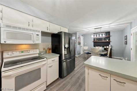 5987 Burns Road North Olmsted OH 44070
