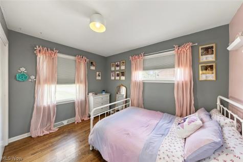 5987 Burns Road North Olmsted OH 44070