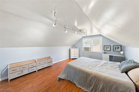 5987 Burns Road North Olmsted OH 44070