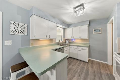 5987 Burns Road North Olmsted OH 44070