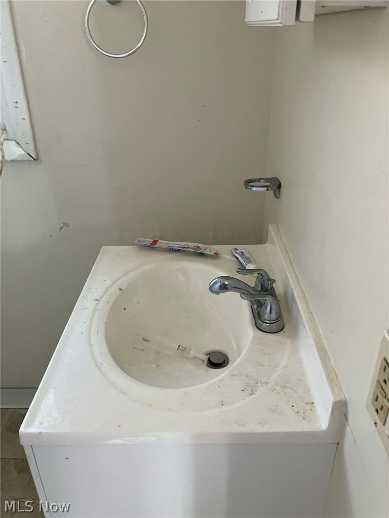 10213 Somerset Avenue Cleveland OH 44108