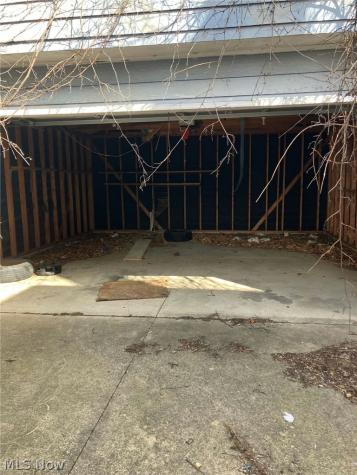 10213 Somerset Avenue Cleveland OH 44108