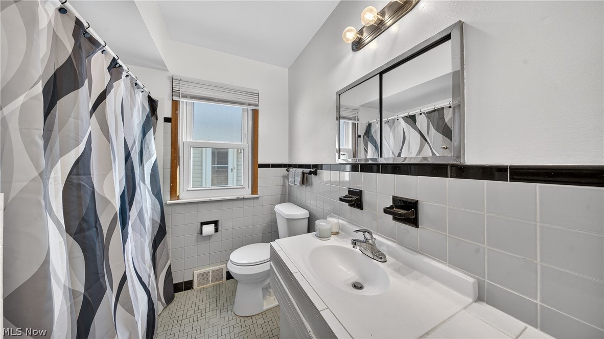 20648 Donny Brook Road Maple Heights OH 44137