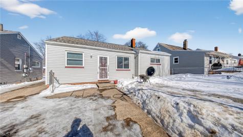 20648 Donny Brook Road Maple Heights OH 44137