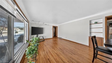 20648 Donny Brook Road Maple Heights OH 44137