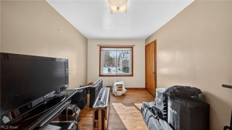 20648 Donny Brook Road Maple Heights OH 44137