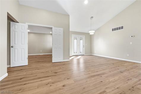 1270 Mallard Pond Circle Broadview Heights OH 44147