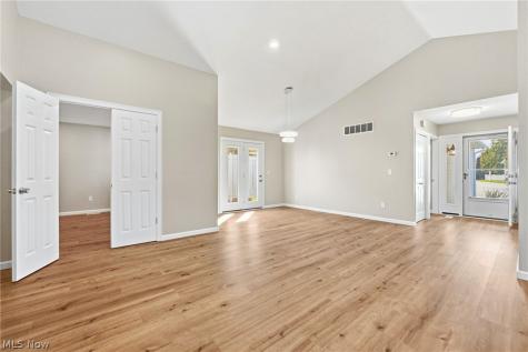 1270 Mallard Pond Circle Broadview Heights OH 44147