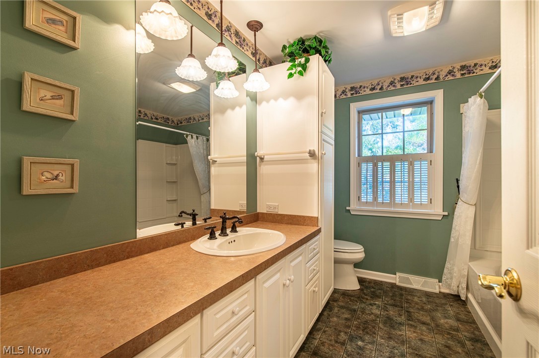 3611 Laurel Drive Perry OH 44081