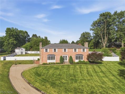 1251 Grenada Drive NE Canton OH 44714