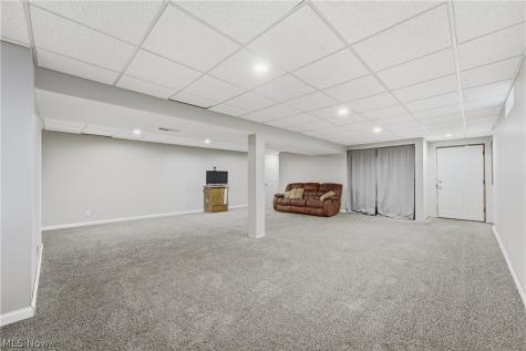 1251 Grenada Drive NE Canton OH 44714