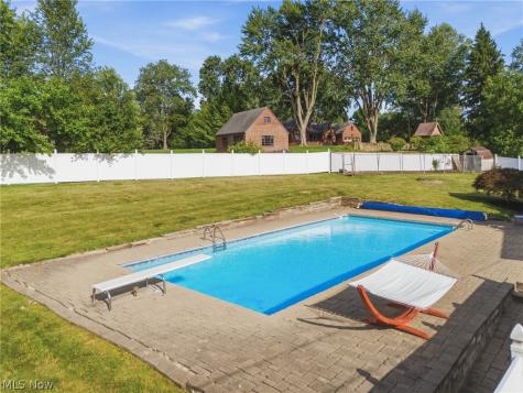 1251 Grenada Drive NE Canton OH 44714