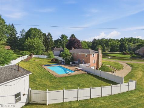 1251 Grenada Drive NE Canton OH 44714