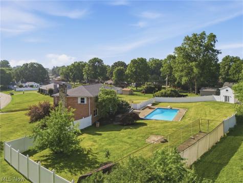 1251 Grenada Drive NE Canton OH 44714