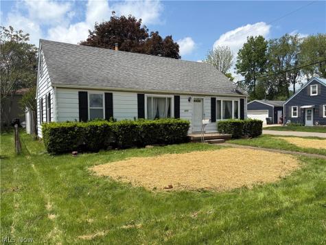 4217 Harrison Avenue NW Canton OH 44709