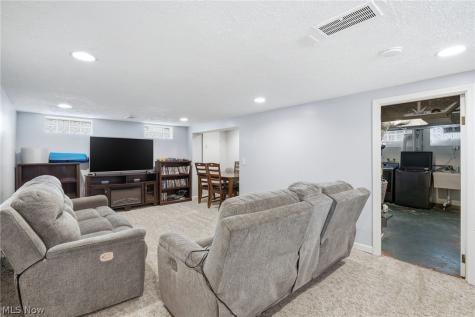 3695 Normandy Road Shaker Heights OH 44120