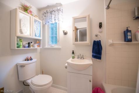 1144 Kingsway Street Alliance OH 44601