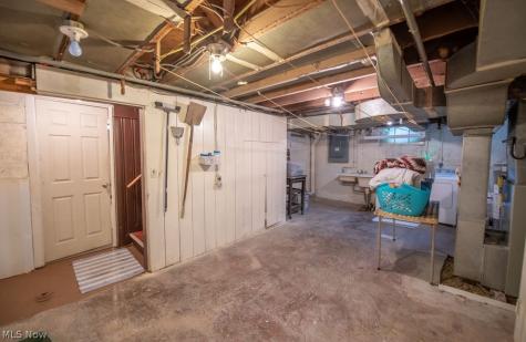 1144 Kingsway Street Alliance OH 44601
