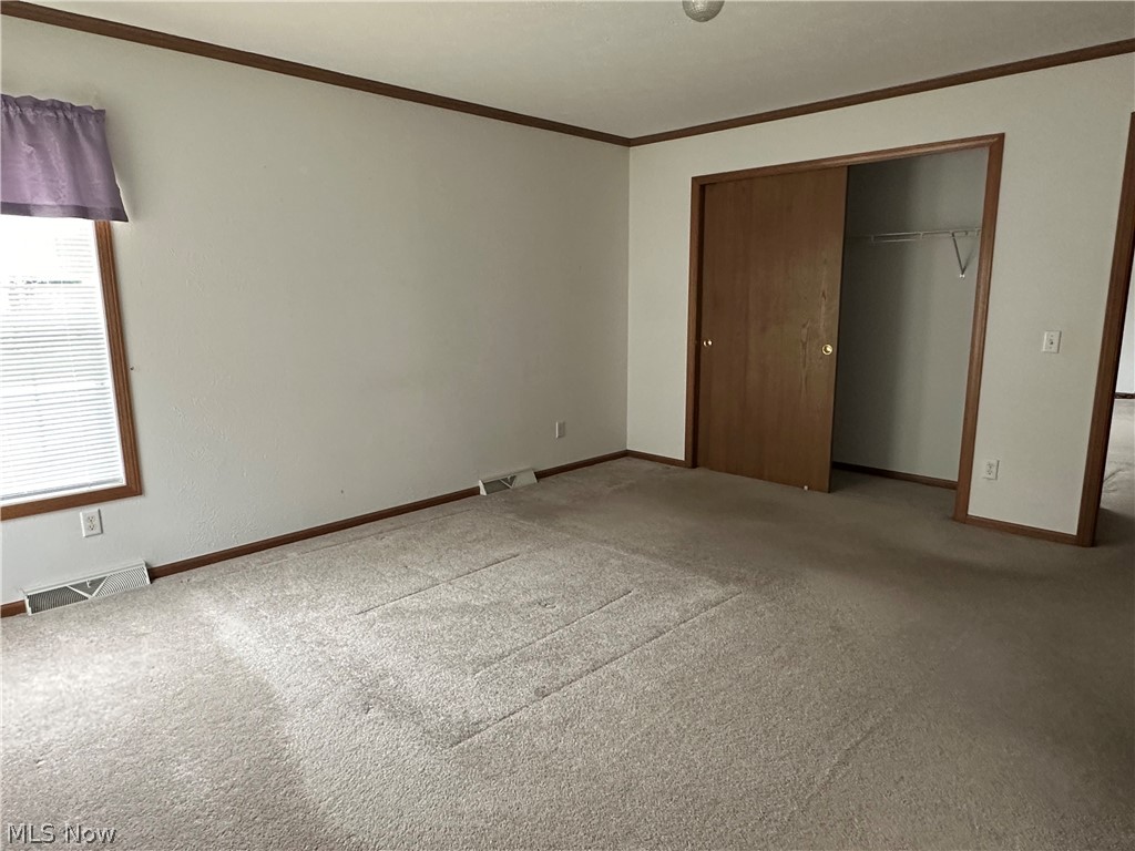 9095 E Southview Street Minerva OH 44657