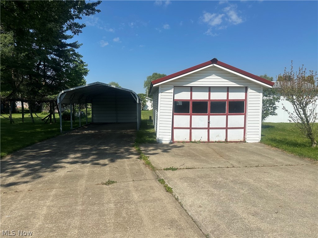 9095 E Southview Street Minerva OH 44657