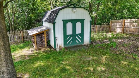 7402 Fayette Boulevard Chippewa Lake OH 44215
