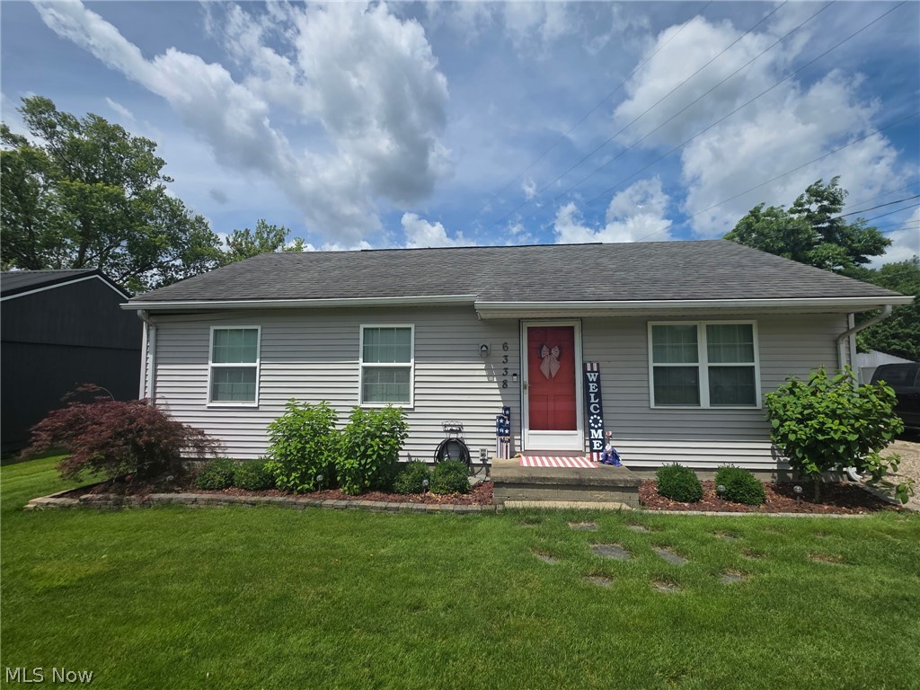 6338 S Water Street Extension SE Uhrichsville OH 44683