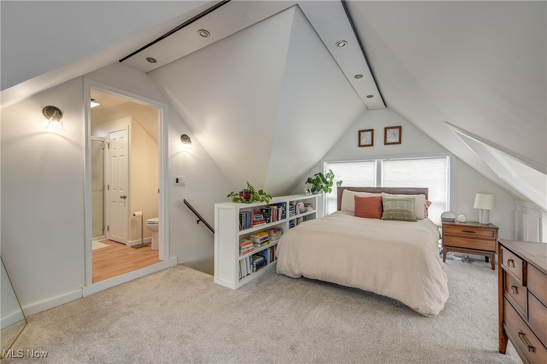 1283 Mathews Avenue Lakewood OH 44107