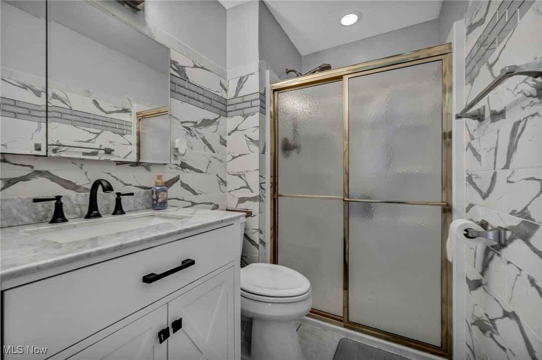 16577 State Road North Royalton OH 44133