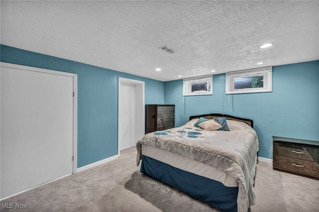 16577 State Road North Royalton OH 44133