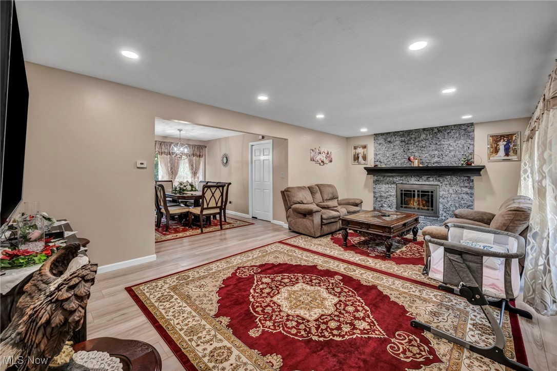 16577 State Road North Royalton OH 44133