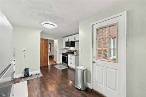 1748 Saratoga Avenue Cleveland OH 44109