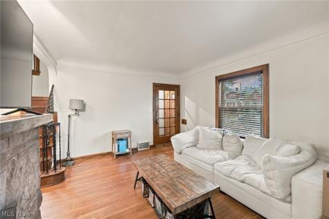 1748 Saratoga Avenue Cleveland OH 44109