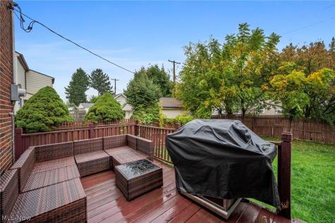 1748 Saratoga Avenue Cleveland OH 44109