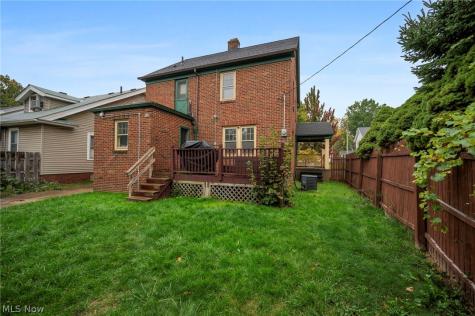 1748 Saratoga Avenue Cleveland OH 44109