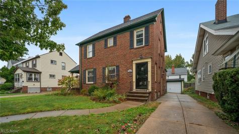 1748 Saratoga Avenue Cleveland OH 44109