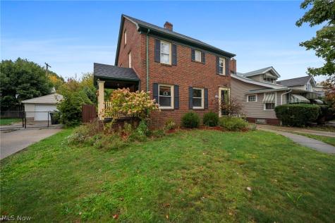 1748 Saratoga Avenue Cleveland OH 44109