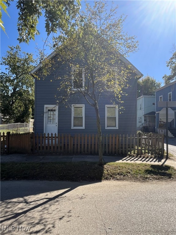 7815 Eve Avenue Cleveland OH 44102